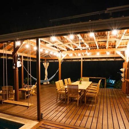 Casa Marlin Bed & Breakfast Bocas del Toro Exterior photo