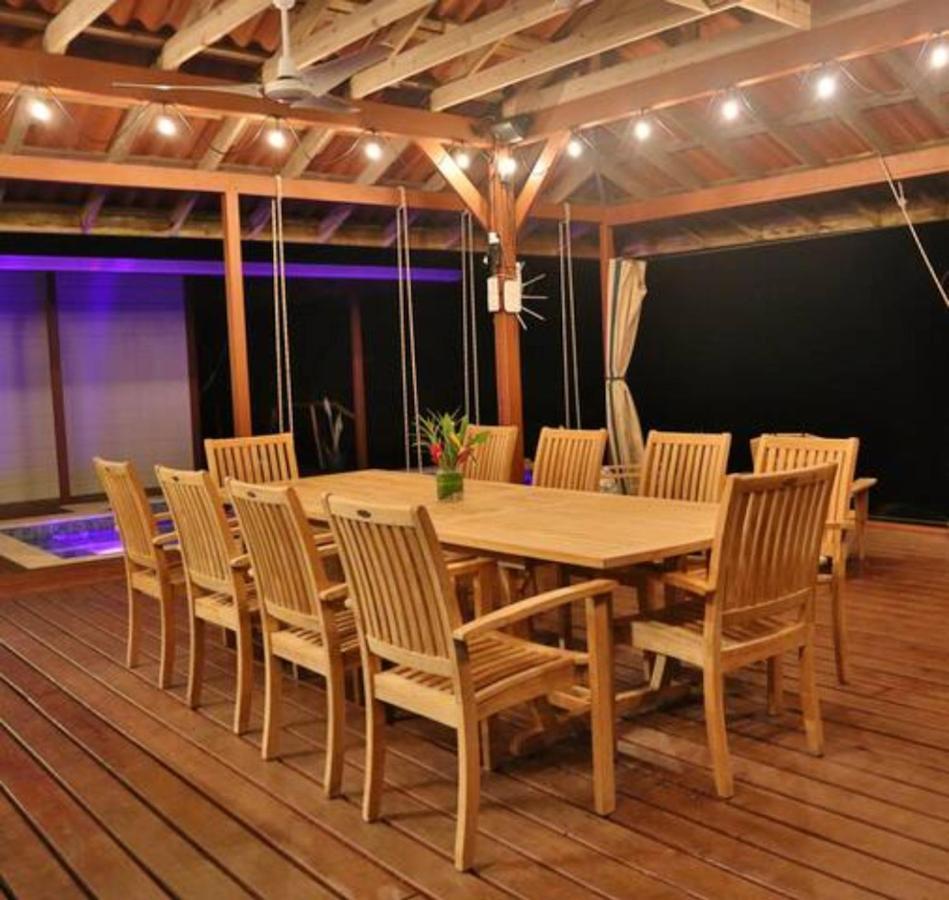 Casa Marlin Bed & Breakfast Bocas del Toro Exterior photo